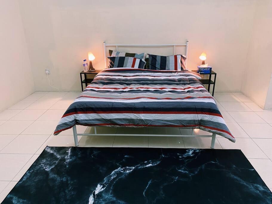 Spacious Cozy Lakeville Homestay 4 Bedrooms All With Aircond Seri Iskandar Extérieur photo